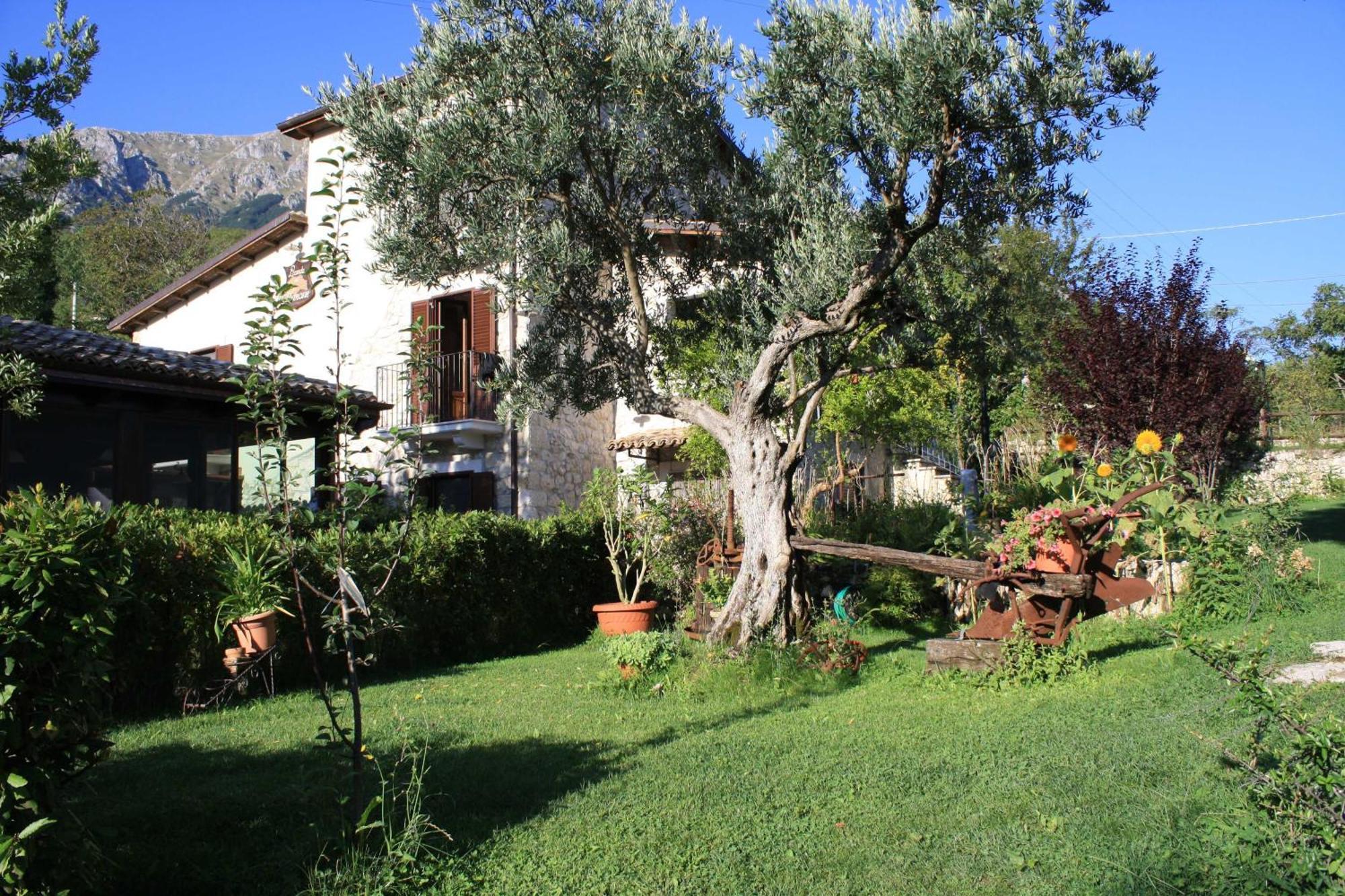 Locanda Del Barone Caramanico Terme Exterior photo